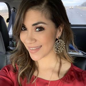 Meet your Posher, Deanna